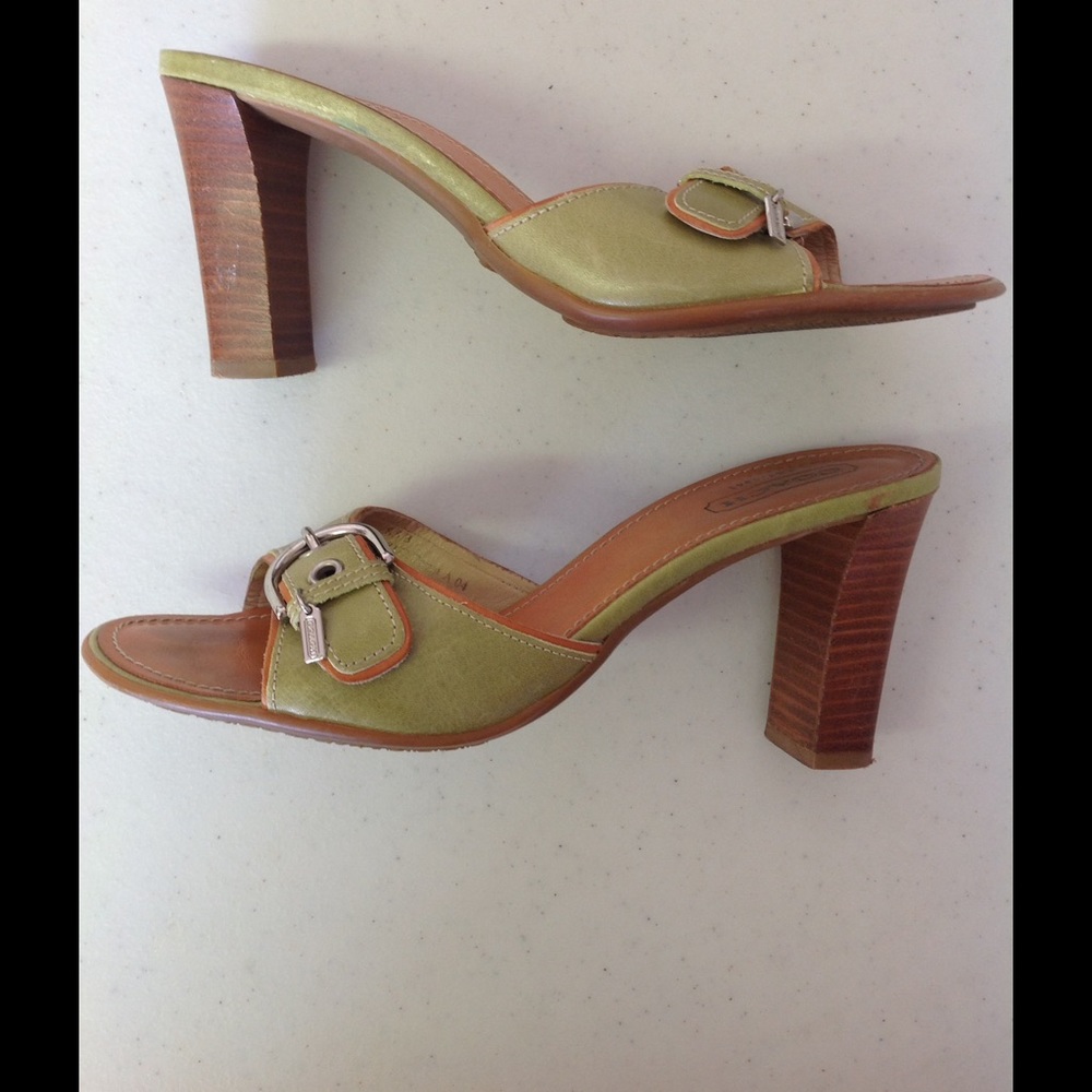 Authentic COACH green leather & buckle slides sz9